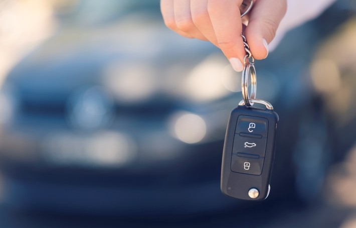 リレーアタックとは 自動車盗難の新しい手口と防止対策 セキュリティ通信
